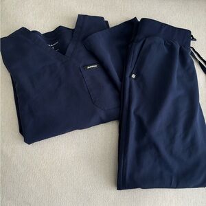 JAANUU NAVY SCRUBS!